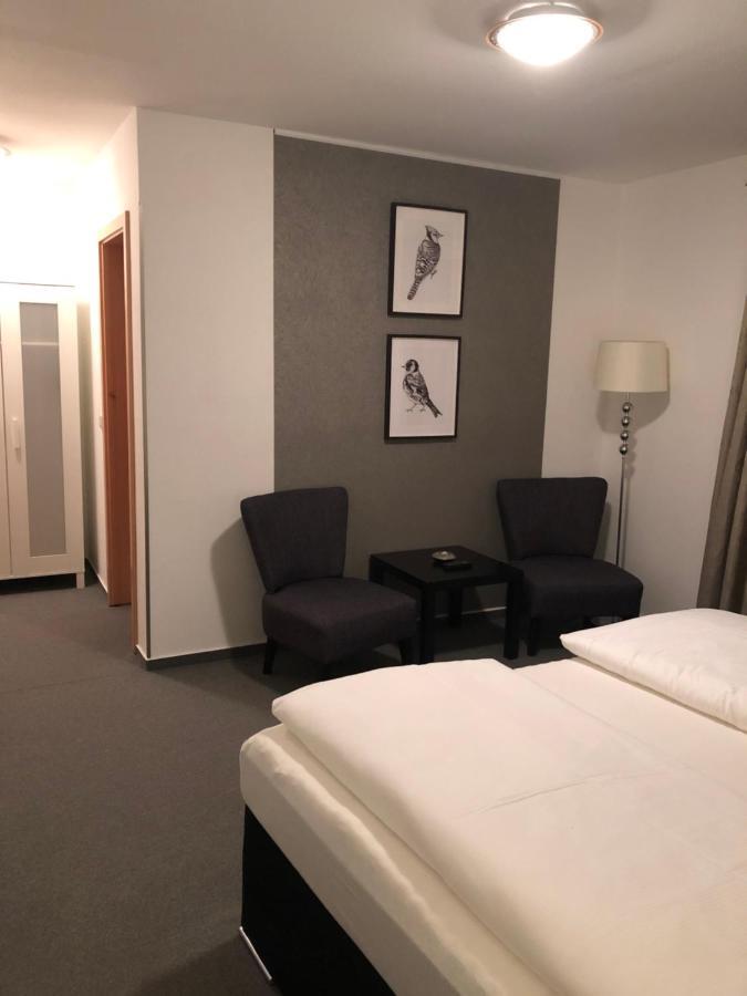 Hotel Garni Zum Rebstock Naumburg  Ngoại thất bức ảnh